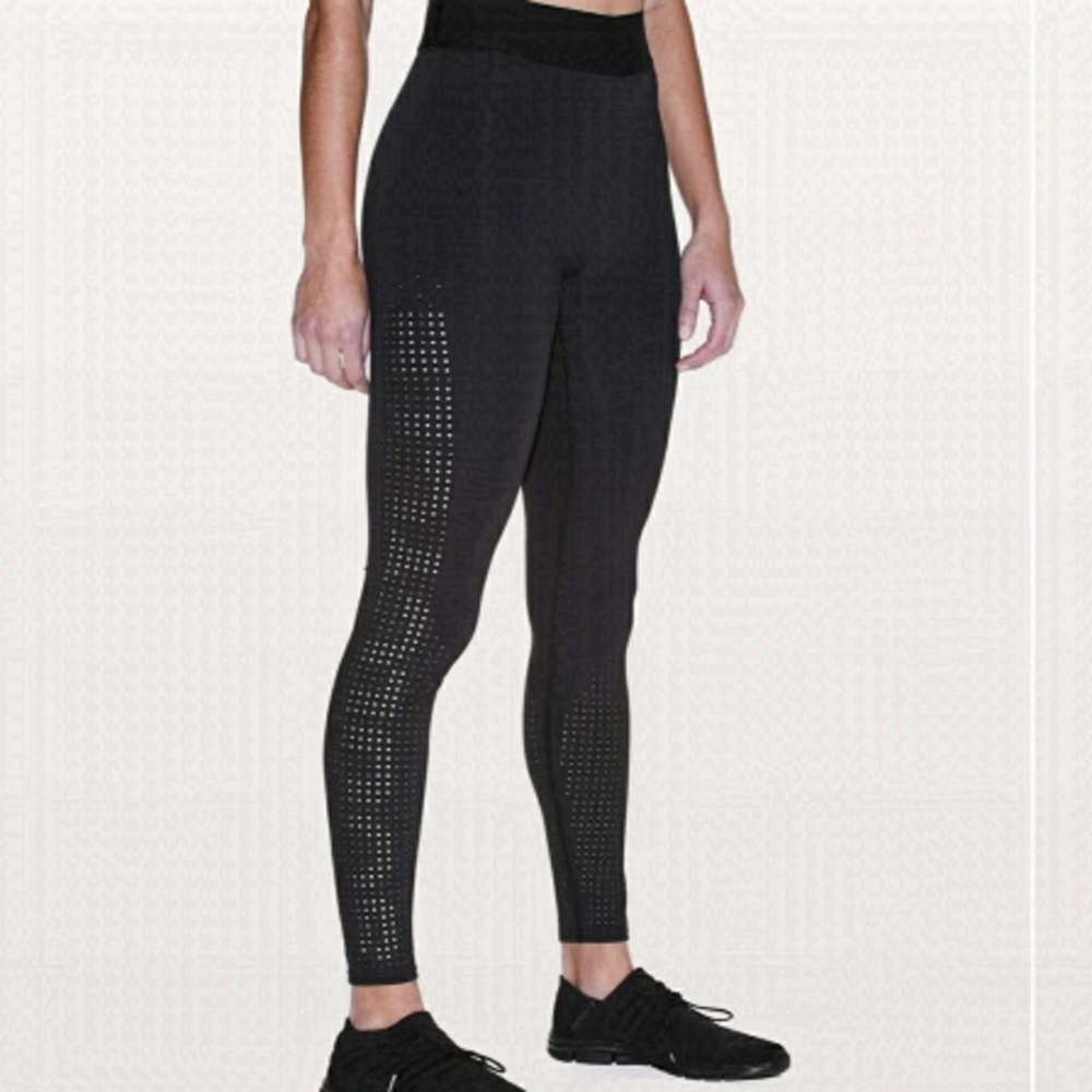 LULULEMON X soulcycle ride & reflect tight 28” size 4